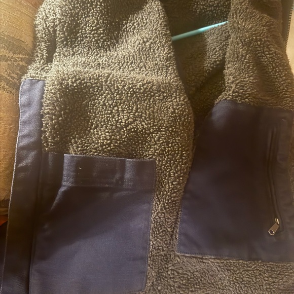 Carhartt Loose Fit Washed Sherpa Lined Vest - Picture 5 of 5